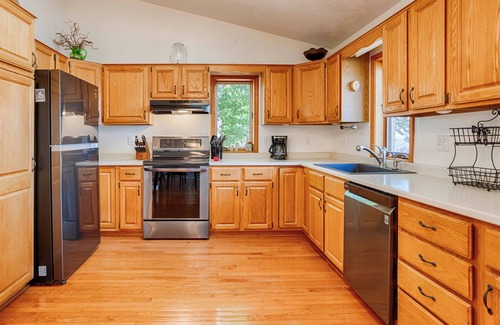 Town of Benton House | Sunrise Shores: Spectacular View!