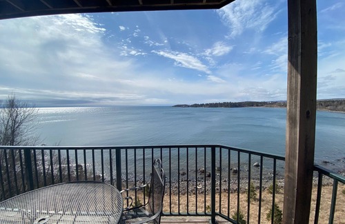 Two Harbors Condo | Sunrise Suite on Lake Superior- Pool & Hot Tub