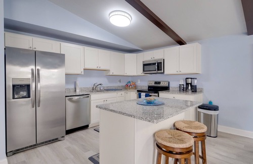 Chesapeake Ranch Estates-Drum Point House | Sunrise Views: Waterfront Lusby Home w/Deck!