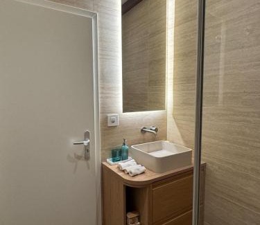 Neuchatel Apartment | Sunset-Apartment in the center of Neuchâtel