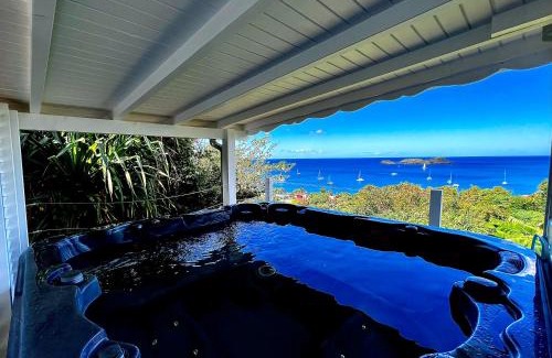 Malendure Villa | Sunset Bay - Luxueuse villa et sa magnifique vue les Ilets Pigeon