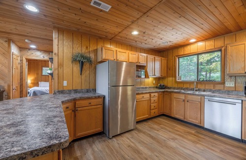Innsbrook Ski Chalet | Sunset Bridge Chalet by Innsbrook Vacations!