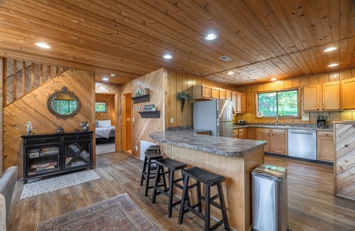 Innsbrook Ski Chalet | Sunset Bridge Chalet by Innsbrook Vacations!