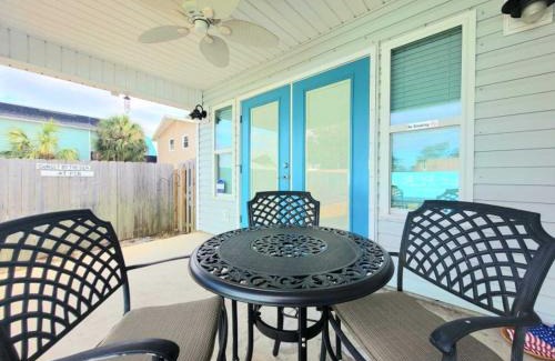 Holiday Beach House | Sunset by the Sea by Emerald Coast Retreats