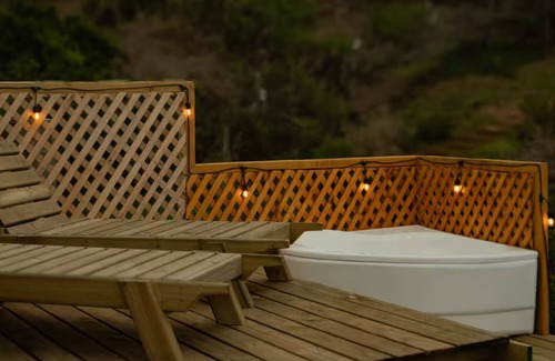 Valparaiso Cabin | Sunset cabin with beautiful ocean view.