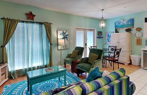 Fort Walton Beach Apartment | Sunset Cottages #1A