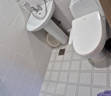 Haeryong-myeon House | Sunset Hanok Stay