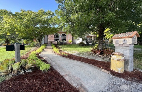 Rural Estates Apartment | Sunset Hide A Way West in Paradise,Naples,Florida with canal water front