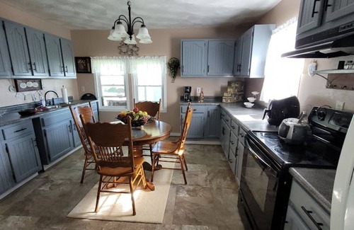 McArthur Other | Sunset Hills Farm---Amazing View, Close to Winery