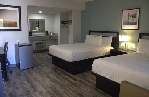 East Side Costa Mesa Hotel | Sunset Inn