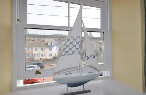 Portland House | SUNSET LODGE, family friendly in Fortuneswell