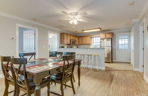 Pawleys Island House | Sunset Lodge South End Pawleys Island Creek Dock Great Views from Porches
