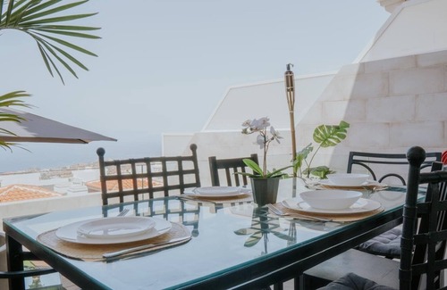 Costa Adeje Ski Chalet | Sunset Luxe - Jacuzzi, Sea View , Netflix