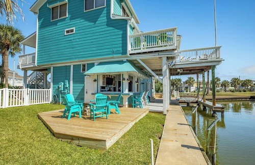 Jamaica Beach House | Sunset Oasis - Canal home with private pool