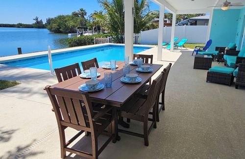 Cocoa Isles House | Sunset Oasis-Pool-Canal-Walk to Beach