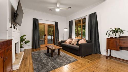 Beechworth House | Sunset On Ford