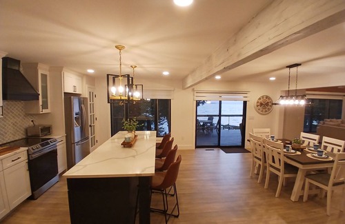 Charlevoix House | Sunset Paradise on Lake Michigan