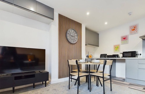 Eastbourne Apartment | Sunset Penthouse | Central Eastbourne | Sleeps 10