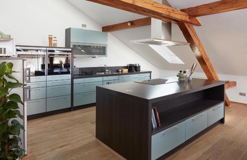 Sudstadt Apartment | ⸨⸩ Sunset Penthouse: Messe - Siemens - DB - MAN ⸨⸩