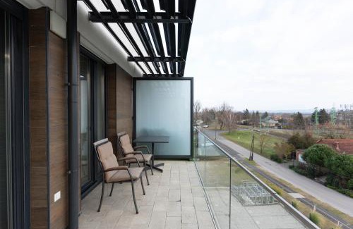 Fonyodliget Apartment | Sunset Port 402
