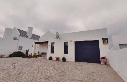 St. Helena Bay House | Sunset Sands