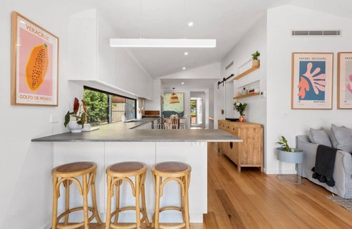 Ocean Grove House | Sunset Shack - Sleeps 6 - Dog friendly!