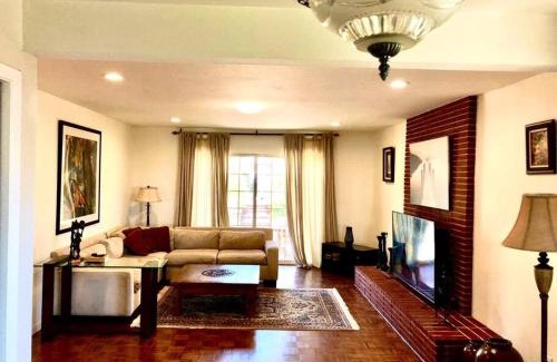 El Cerrito Apartment | Sunset View