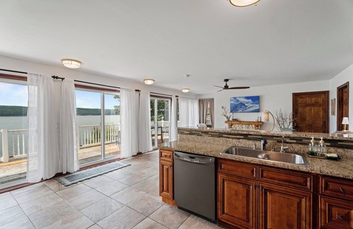 Valois House | Sunset View Waterfront Home in the heart of Seneca Lake Wine Trail with Hot Tub