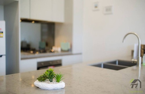 Lidcombe Apartment | Sunshine 2 Bed home in Olympic Park