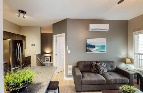 Christina Lake House | Sunshine Beach