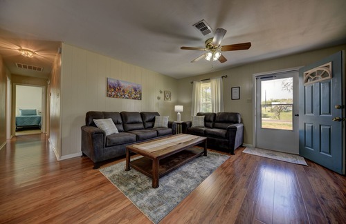 Fayetteville Bed & Breakfast | Sunshine House BNB