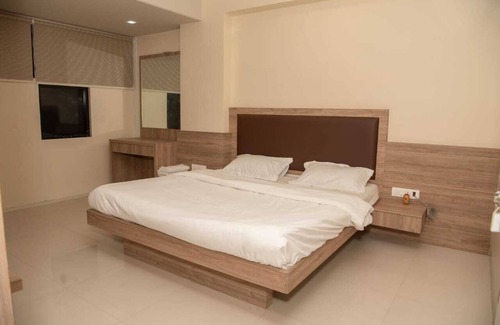 Baramati Cabin | sunshine lodge