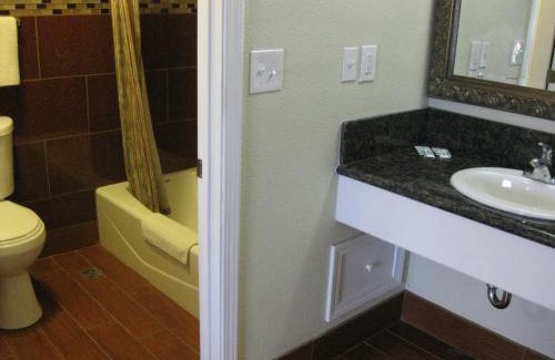 Carousel Hotel | Sunshine Motel