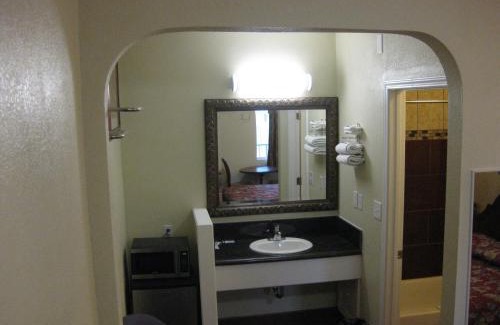 Carousel Hotel | Sunshine Motel