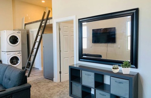 Colorado Springs Apartment | Sunshine Studio Colorado - A really cool tiny home!