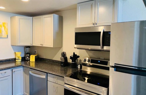 Colorado Springs Apartment | Sunshine Studio Colorado - A really cool tiny home!
