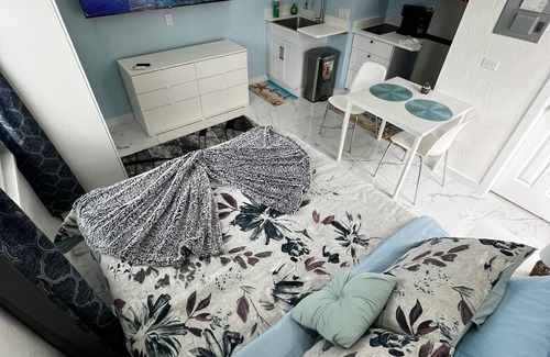Lake Ridge Apartment | Sunshine Studio 5 min to beach