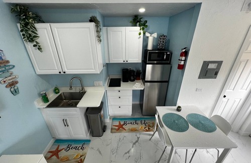 Lake Ridge Apartment | Sunshine Studio 5 min to beach