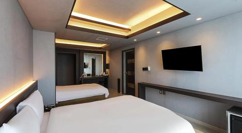 Jwadongsunhwan-ro Hotel | Suntree Hotel