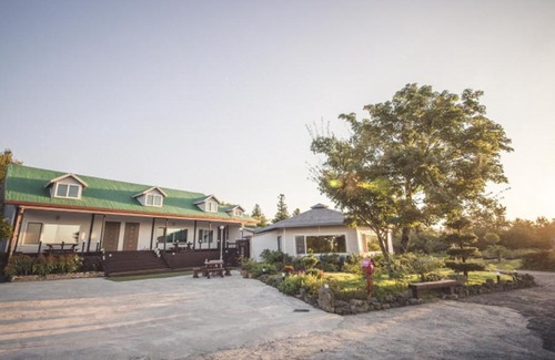 Jocheon House | Sunyang Village Dome Caravan