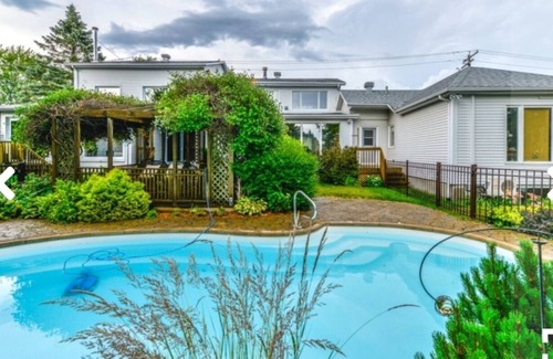 Saint-Mathias-sur-Richelieu House | Superb waterfront house in the Chambly basin