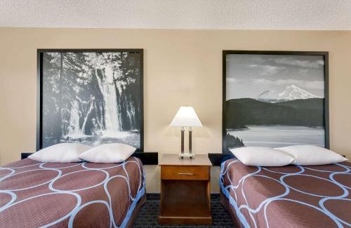 Alturas Hotel | Super 8 by Wyndham Alturas