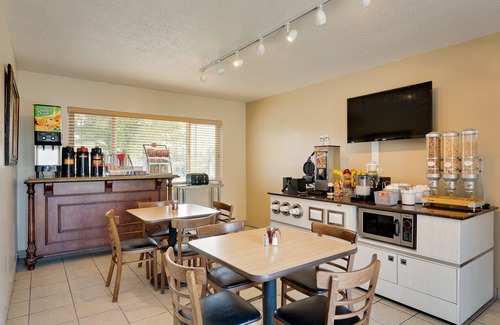 Alturas Hotel | Super 8 by Wyndham Alturas