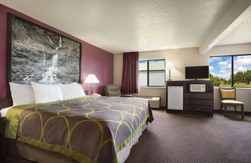 Cameron Hotel | Super 8 by Wyndham Cameron