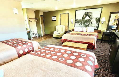 Cedar City Hotel | Super 8 by Wyndham Cedar City