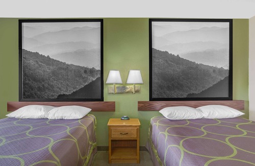 Christiansburg Hotel | Super 8 by Wyndham Christiansburg/Blacksburg Area