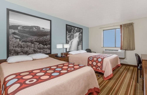 Danville Hotel | Super 8 by Wyndham Danville VA