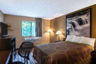Leadsville Hotel | Super 8 by Wyndham Elkins