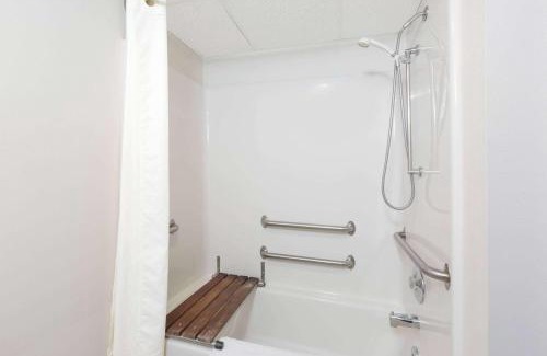 Estherville Hotel | Super 8 by Wyndham Estherville