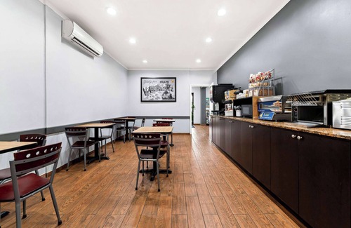 Florida City Hotel | Super 8 by Wyndham Florida City/Gateway to Keys/Everglades